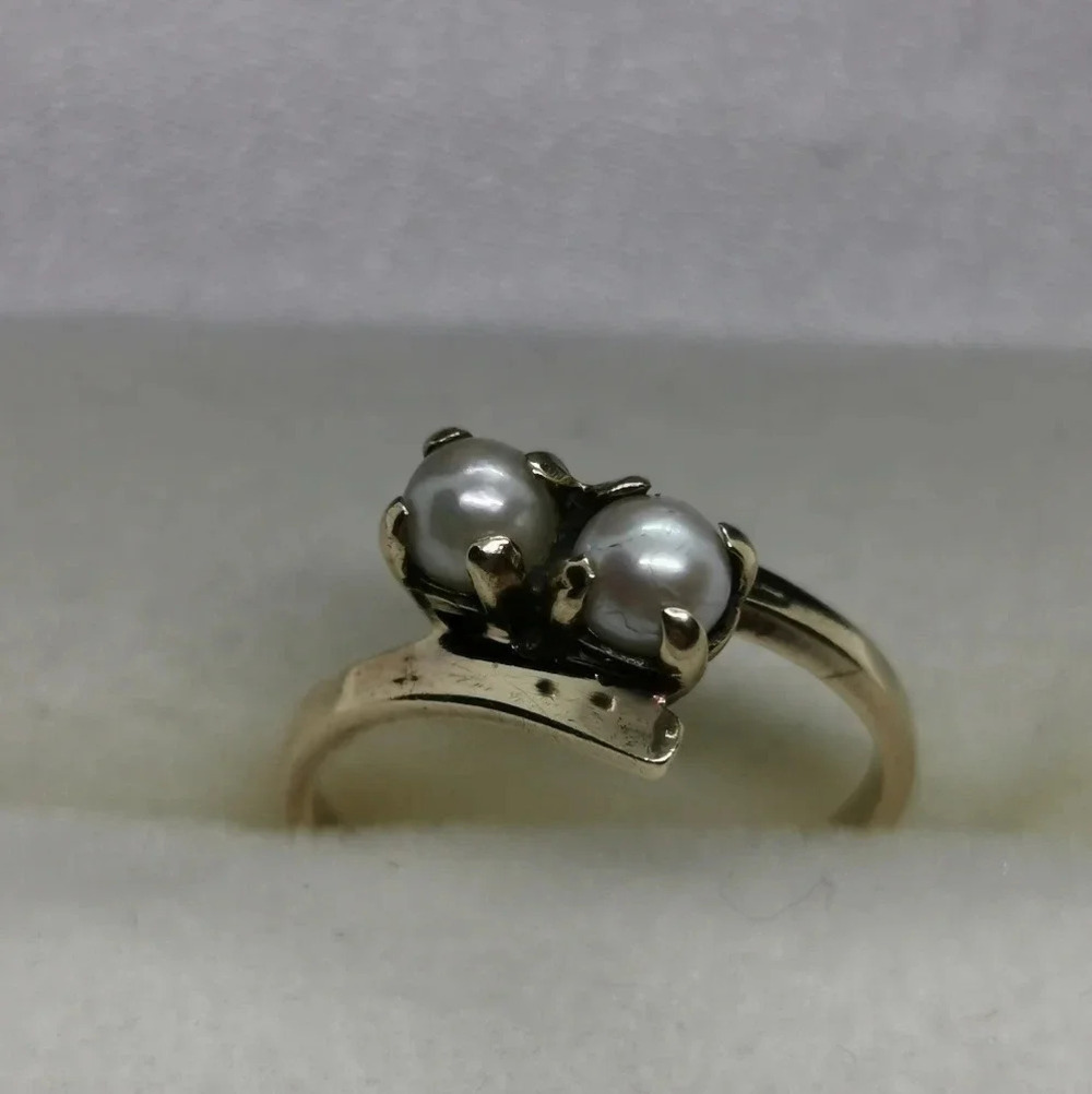 ✨ Vintage 10K Gold Double Pearl Bypass Ring Statement Piece ✨